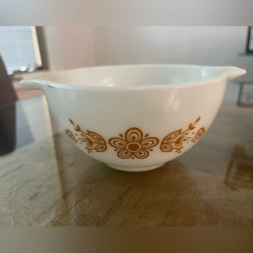 - Pyrex Butterfly Gold Cinderella Bowl ,Mixing Bowl, 70's American Kitchen…